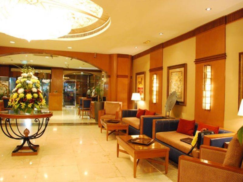 Отель La Quinta By Wyndham Jumeirah Дубай